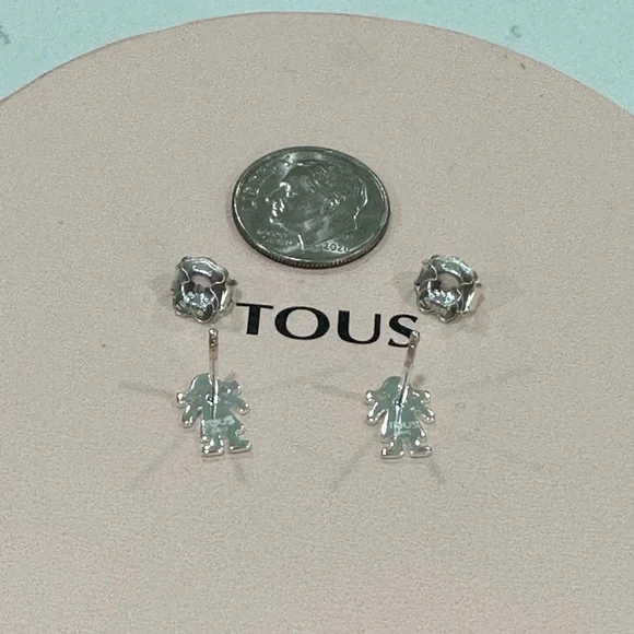 NWOT TOUS Sweet Doll Girl Pendant Necklace and Earrings - Picture 6 of 9